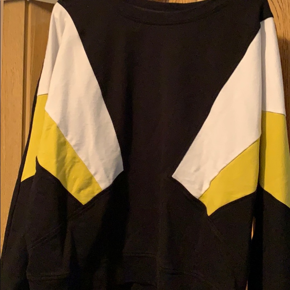 New York & Company sweatshirt